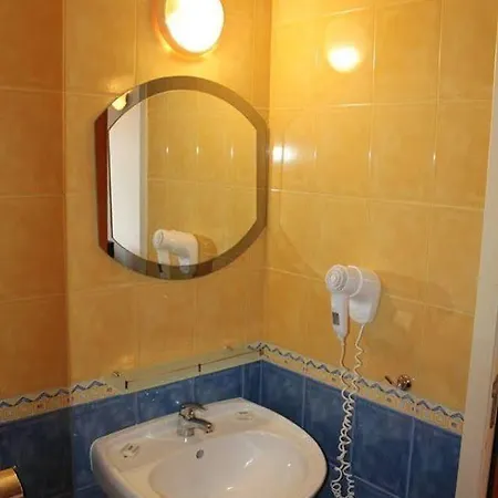 Otel Siana